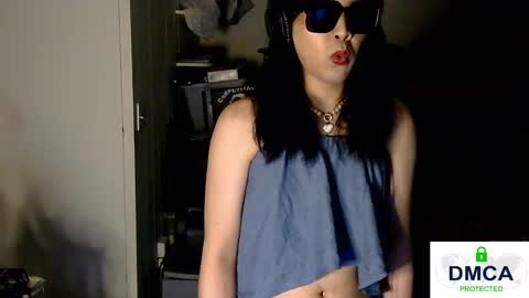 Snapshot of tashakai chatting on 03/07/25, 02:56 TashaKai online show from 03/07/25, 02:56