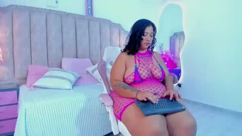 tashasant online show from 06/18/26, 04:46