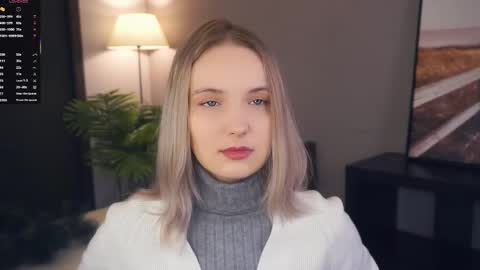 Snapshot of tashinapetitto chatting on 12/21/25, 07:37 Your Ressie online show from 12/21/25, 07:37