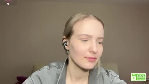 Snapshot of tashinapetitto chatting on 02/23/26, 07:39 Your Ressie online show from 02/23/26, 07:39