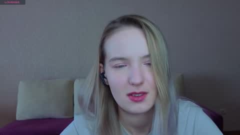 Snapshot of tashinapetitto chatting on 03/18/26, 07:44 Your Ressie online show from 03/18/26, 07:44