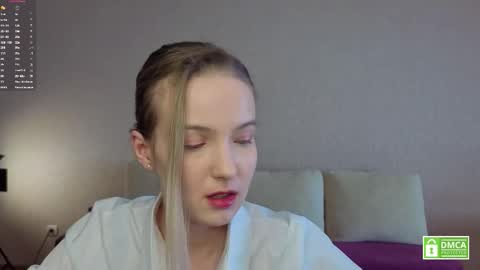 Snapshot of tashinapetitto chatting on 03/19/26, 08:29 Your Ressie online show from 03/19/26, 08:29