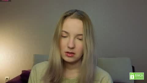 Snapshot of tashinapetitto chatting on 04/14/26, 07:36 Your Ressie online show from 04/14/26, 07:36