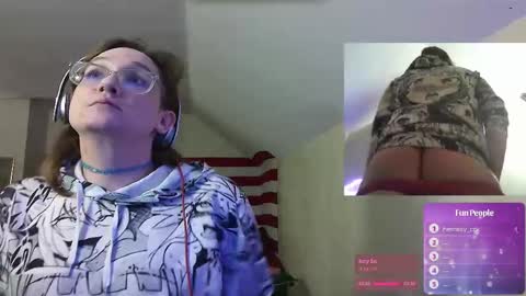 Snapshot of tasteflavored_femboy chatting on 02/20/25, 12:36 Taste online show from 02/20/25, 12:36