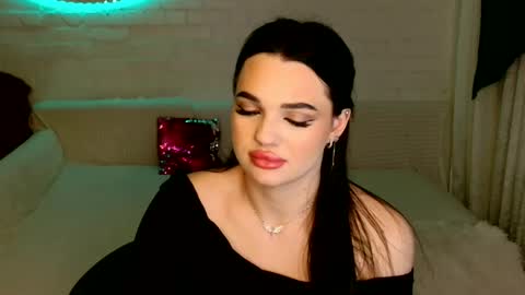 tasty_babyy online show from 02/14/25, 07:12