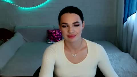 tasty_babyy online show from 05/12/26, 11:07