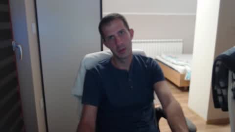 Snapshot of tatamata91 chatting on 09/24/25, 04:32 tatamata91 online show from 09/24/25, 04:32