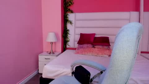 tatiana_arboleda online show from 04/10/26, 03:23