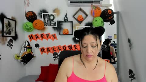 tatiana_sofiaa online show from 10/28/25, 02:31