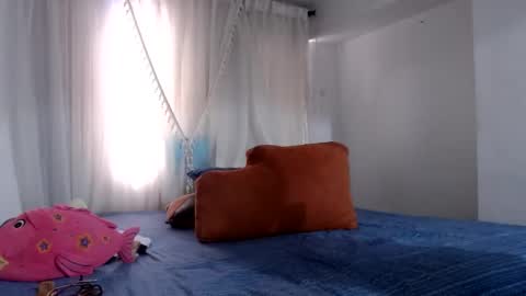 Snapshot of tatianagiraldo12 chatting on 03/08/25, 08:35 tatiana giraldo online show from 03/08/25, 08:35