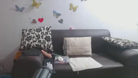 Snapshot of tatianagiraldo12 chatting on 10/06/25, 01:03 tatiana giraldo online show from 10/06/25, 01:03