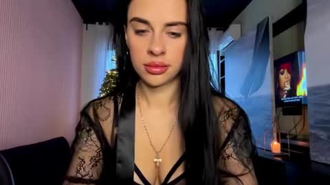 Snapshot of tatianawwww chatting on 01/12/26, 05:01 Tati online show from 01/12/26, 05:01