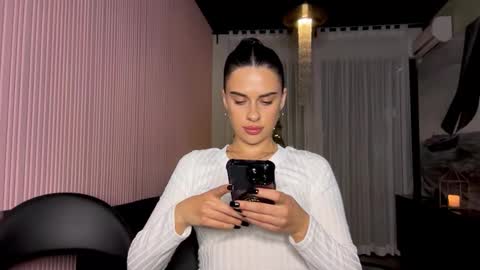 Snapshot of tatianawwww chatting on 01/13/26, 03:28 Tati online show from 01/13/26, 03:28