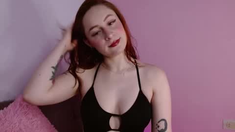 Snapshot of tatianayj chatting on 09/10/25, 12:43 Tatis online show from 09/10/25, 12:43