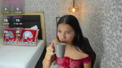 Snapshot of tatigold2 chatting on 12/10/24, 12:49 T A T I online show from 12/10/24, 12:49