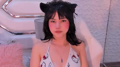 Snapshot of tatilee chatting on 11/11/25, 06:52 tatilee online show from 11/11/25, 06:52