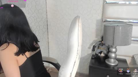 Snapshot of tatilee chatting on 02/26/26, 01:43 tatilee online show from 02/26/26, 01:43