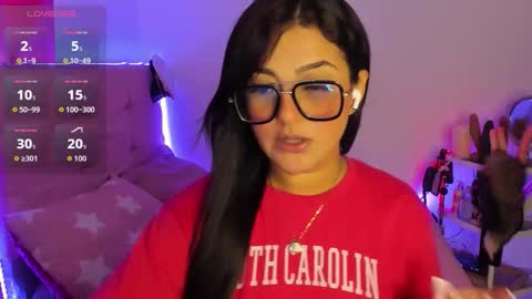 Snapshot of tatissdeliciuss chatting on 10/29/25, 03:58 Tatiss online show from 10/29/25, 03:58