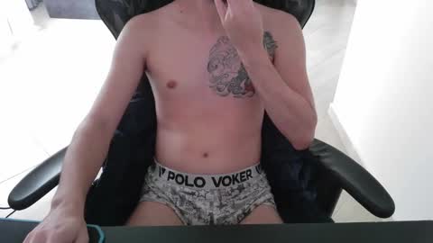 Snapshot of tatmers chatting on 01/19/25, 06:21 Lucas online show from 01/19/25, 06:21