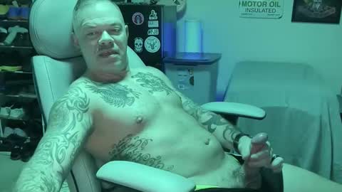 Snapshot of tats78bgdck chatting on 01/08/26, 01:57 musclebgdck online show from 01/08/26, 01:57