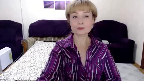Snapshot of tattease chatting on 12/14/24, 07:14 Tattease online show from 12/14/24, 07:14