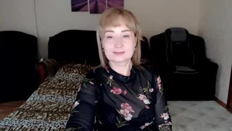 Snapshot of tattease chatting on 09/18/25, 01:13 Tattease online show from 09/18/25, 01:13