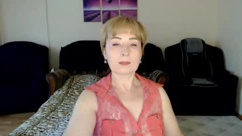 Snapshot of tattease chatting on 09/21/25, 12:18 Tattease online show from 09/21/25, 12:18