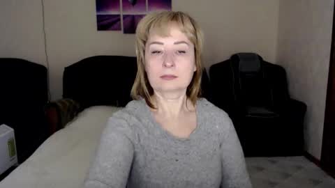 Snapshot of tattease chatting on 10/18/25, 04:26 Tattease online show from 10/18/25, 04:26