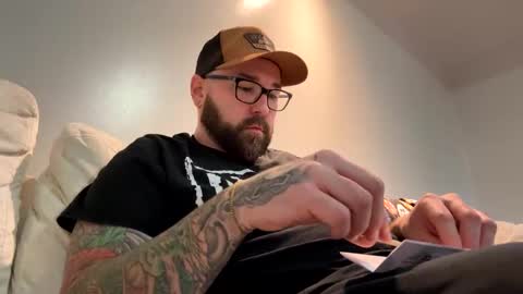 MrMrs online show from 12/31/24, 01:57