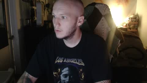 Snapshot of tattedhubb chatting on 07/12/26, 03:03 Harry online show from 07/12/26, 03:03