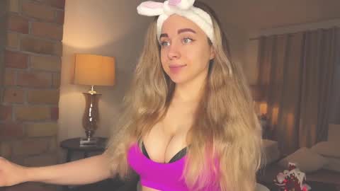 Snapshot of tatti_1 chatting on 12/10/24, 05:50 Tata online show from 12/10/24, 05:50