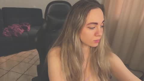 Snapshot of tatti_1 chatting on 02/07/25, 04:59 Tata online show from 02/07/25, 04:59