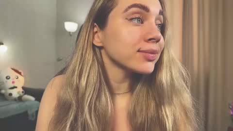 Snapshot of tatti_1 chatting on 02/14/25, 07:17 Tata online show from 02/14/25, 07:17