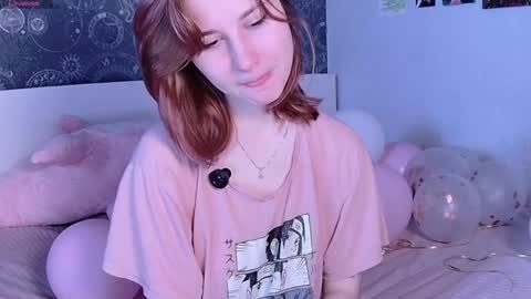Snapshot of tattibella chatting on 04/17/26, 01:52 Start broadcast 2000-2100 UTC-4 GMT-4 online show from 04/17/26, 01:52