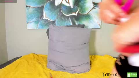 tattoedlexi_ online show from 04/14/26, 07:58