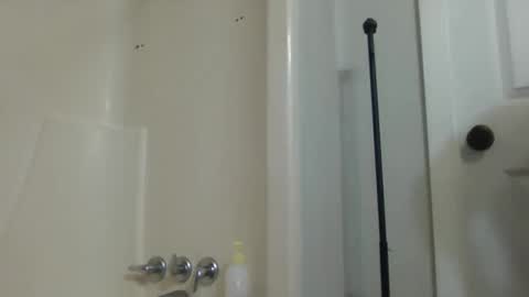 Snapshot of tattoo3333 chatting on 12/28/24, 09:40 tattoo3333 online show from 12/28/24, 09:40