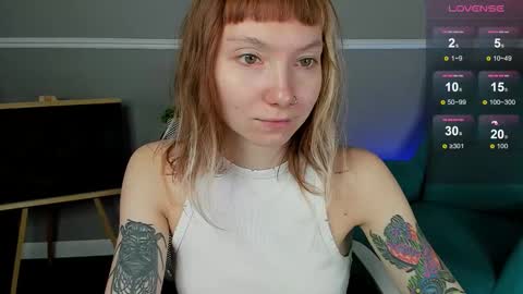 Snapshot of tattoo_artbaby chatting on 09/13/25, 01:38 tattoo_artbaby online show from 09/13/25, 01:38