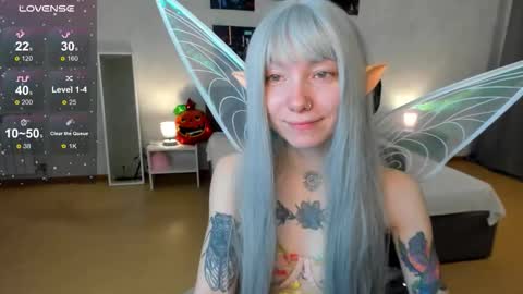 Snapshot of tattoo_artbaby chatting on 10/30/25, 01:40 tattoo_artbaby online show from 10/30/25, 01:40