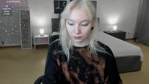 Snapshot of tattoo_artbaby chatting on 11/25/25, 05:07 tattoo_artbaby online show from 11/25/25, 05:07