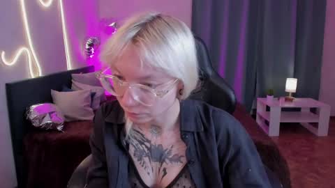 tattoo_artbaby online show from 05/24/26, 01:43