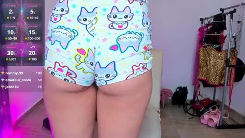 Snapshot of tattoo_highmami chatting on 12/19/24, 09:40 High Mami online show from 12/19/24, 09:40