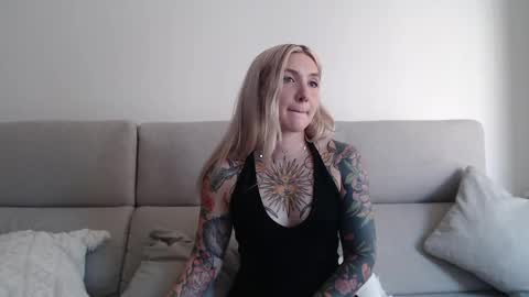 tattoobbgirl online show from 09/16/25, 02:40