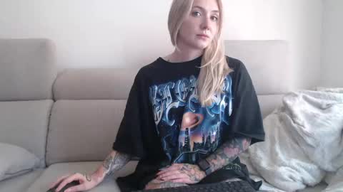 tattoobbgirl online show from 10/10/25, 03:22