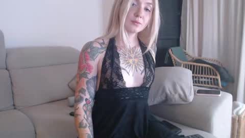 tattoobbgirl online show from 10/31/25, 06:20