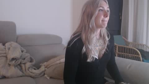 tattoobbgirl online show from 11/26/25, 05:47