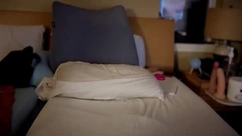 Snapshot of tattooed_love_boy chatting on 11/28/25, 05:10 tattooed love boy online show from 11/28/25, 05:10