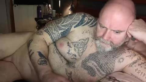 Tattooeddilf 01 online show from 12/29/24, 01:56