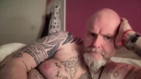 Tattooeddilf 01 online show from 01/16/25, 11:06