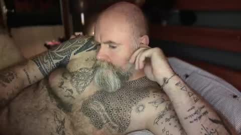 Tattooeddilf 01 online show from 09/14/25, 10:20