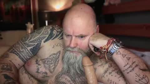 Tattooeddilf 01 online show from 01/13/26, 11:43